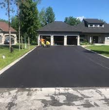 Best Gravel Driveway Installation  in Farngton Hills, MI